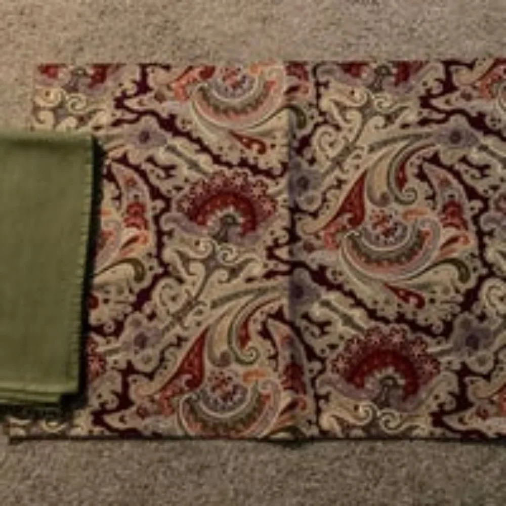 Set of 3 New Williams Sonoma Placemats and Napkins